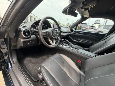 Used 2025 MAZDA MX-5 Miata Grand Touring RWD image 9