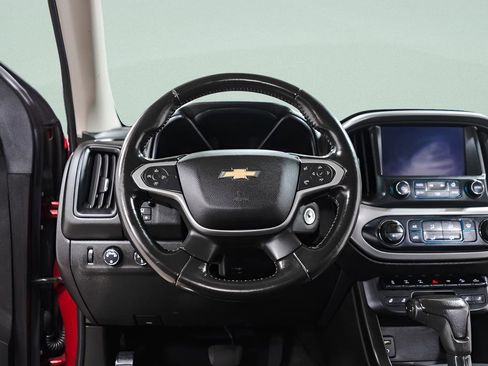 Used 2017 Chevrolet Colorado ZR2 image 11