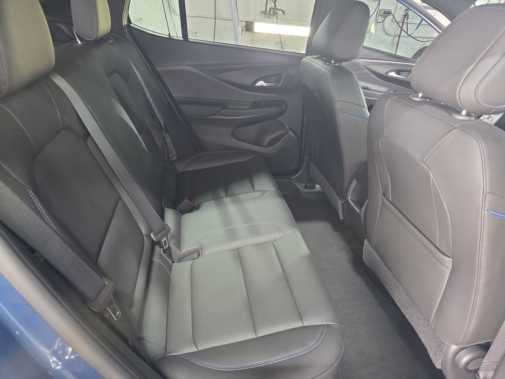 Used 2024 Buick Envista Sport Touring w/ Convenience I Package FWD image 13