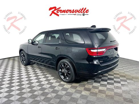 Used 2022 Dodge Durango SXT w/ Blacktop Package image 5