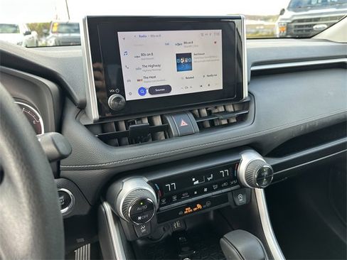 Used 2024 Toyota RAV4 XLE image 29