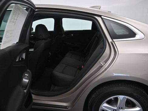 Certified 2024 Chevrolet Malibu LT FWD image 22