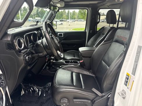 Used 2022 Jeep Wrangler Unlimited Rubicon AWD/4WD image 12
