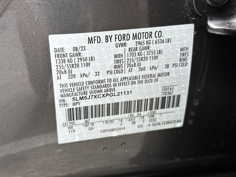 Used 2023 Lincoln Aviator Reserve AWD/4WD image 24