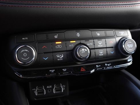 New 2025 Dodge Durango R/T w/ Blacktop Package image 18