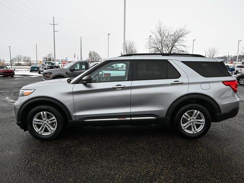Certified 2023 Ford Explorer XLT w/ Equipment Group 202A image 8