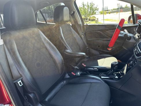 Used 2019 Buick Encore Preferred image 30