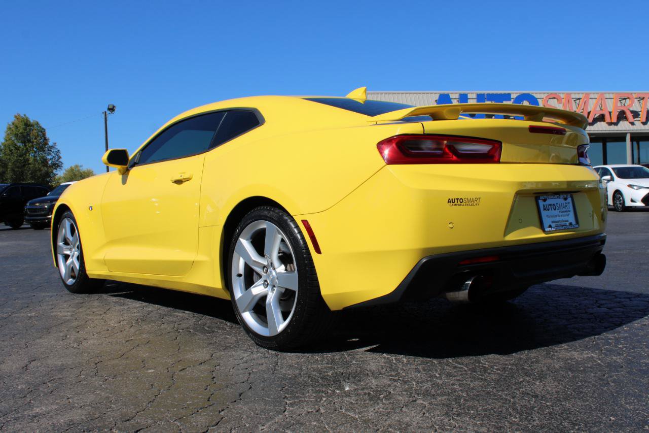 Used 2017 Chevrolet Camaro SS RWD image 12