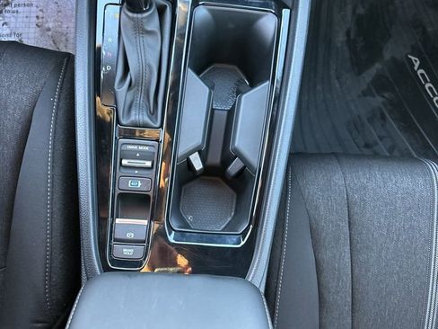 Used 2025 Honda Accord Sport image 17