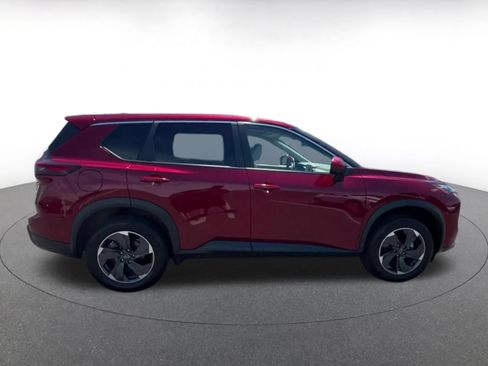 Used 2025 Nissan Rogue SV FWD image 16