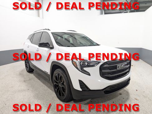 Used 2020 GMC Terrain SLE w/ Driver Convenience Package image 1