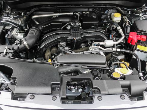 Certified 2025 Subaru Forester Premium AWD/4WD image 26