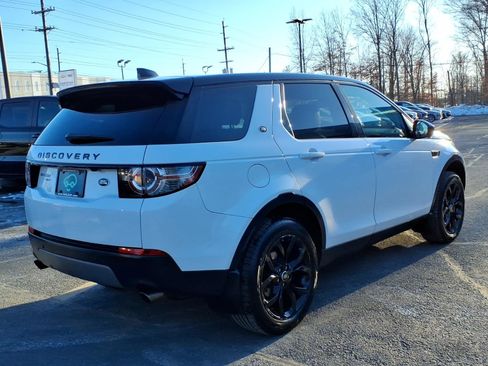 Used 2017 Land Rover Discovery Sport HSE image 6