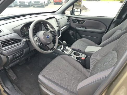Certified 2025 Subaru Forester Premium AWD/4WD image 10
