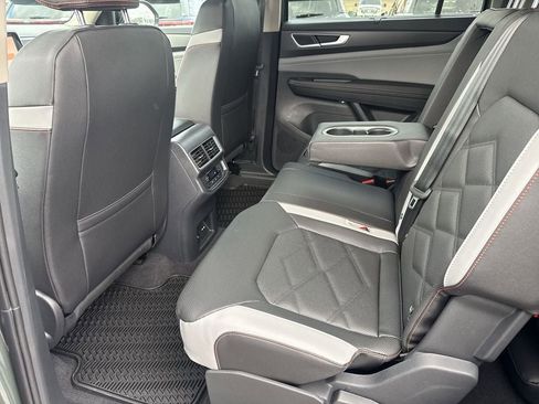 New 2026 Volkswagen Atlas Peak Edition AWD/4WD image 29
