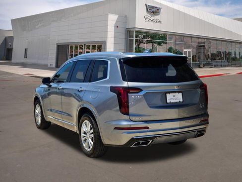 Used 2024 Cadillac XT6 Luxury w/ LPO, Floor Liner Package FWD image 4