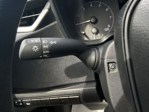 Used 2025 Toyota Corolla LE FWD image 33