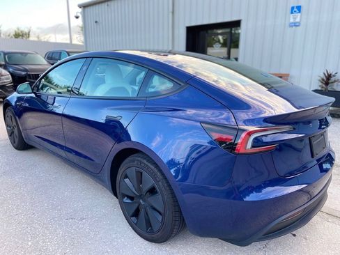 Used 2025 Tesla Model 3 Long Range RWD image 3