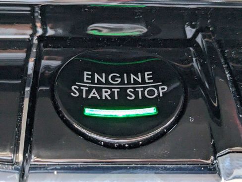 Certified 2023 Lincoln Nautilus Reserve w/ Equipment Group 202A image 30