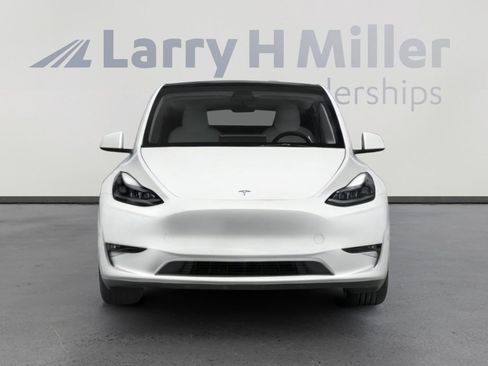 Used 2023 Tesla Model Y Long Range AWD/4WD image 4