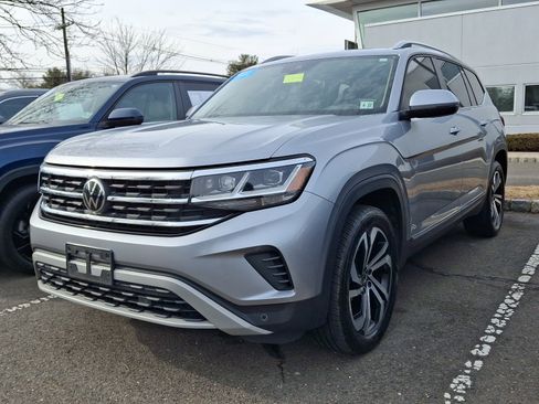 Certified 2022 Volkswagen Atlas SEL image 3