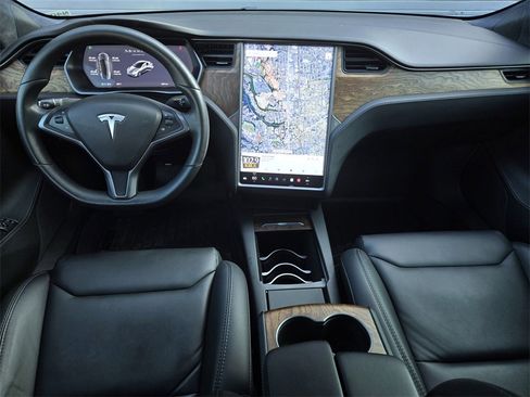 Used 2020 Tesla Model S Long Range Plus image 14