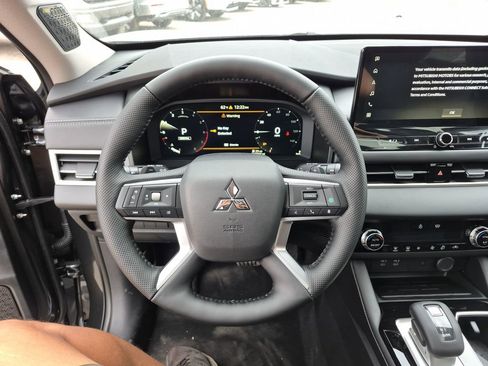 New 2026 Mitsubishi Outlander SE AWD/4WD image 76