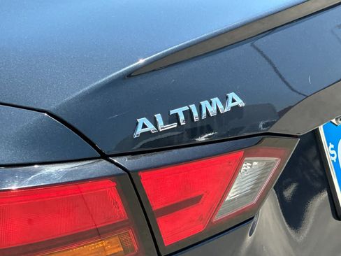 Used 2022 Nissan Altima 2.5 SV FWD image 26