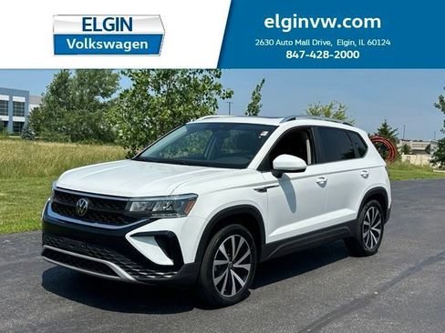 Certified 2023 Volkswagen Taos SE w/ Panoramic Sunroof Package AWD/4WD image 1