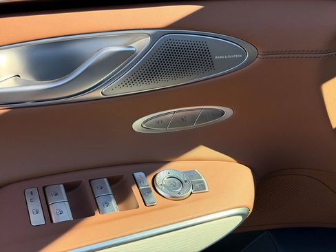 New 2026 Genesis GV70 2.5T Advanced image 14