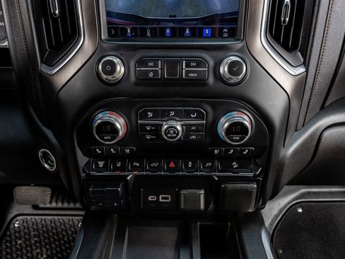 Used 2021 GMC Sierra 2500 AT4 w/ AT4 Preferred Package image 27