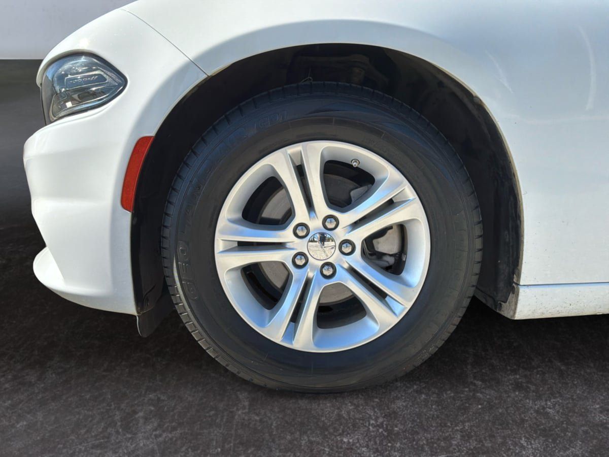 Used 2023 Dodge Charger SXT RWD image 9