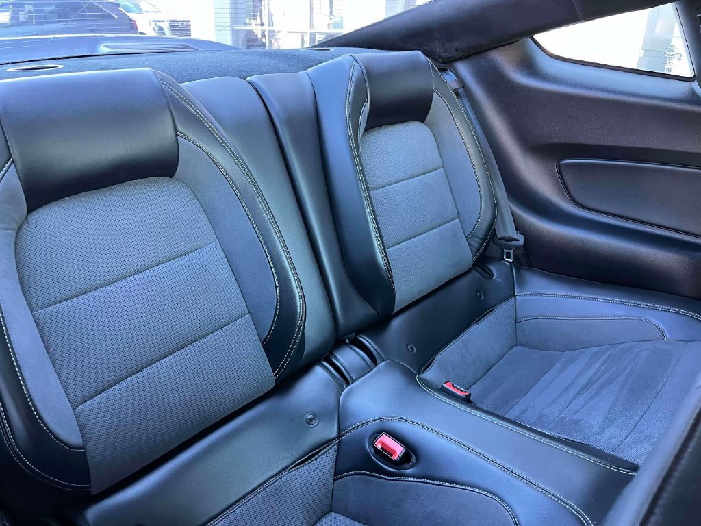 Used 2019 Ford Mustang Shelby GT350 w/ Technology Package RWD image 18