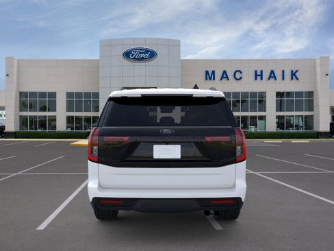 New 2026 Ford Expedition Tremor image 5