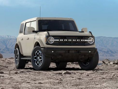 New 2025 Ford Bronco Outer Banks image 18