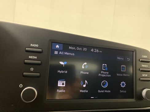 New 2025 Hyundai Elantra Hybrid FWD image 26
