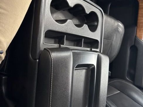 Used 2014 GMC Sierra 1500 SLT w/ SLT Crew Cab Value Package image 40