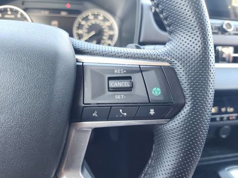 Used 2025 Mitsubishi Outlander SE AWD/4WD image 35