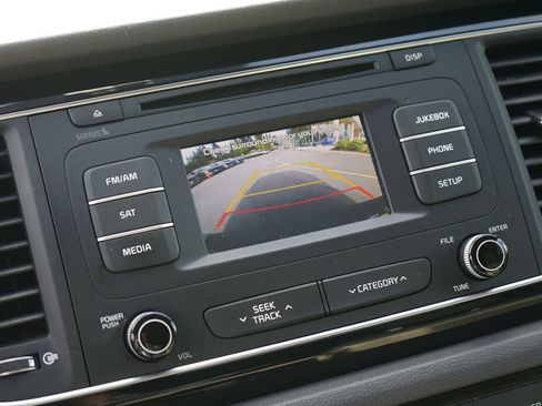 Used 2015 Kia Sedona EX FWD image 26