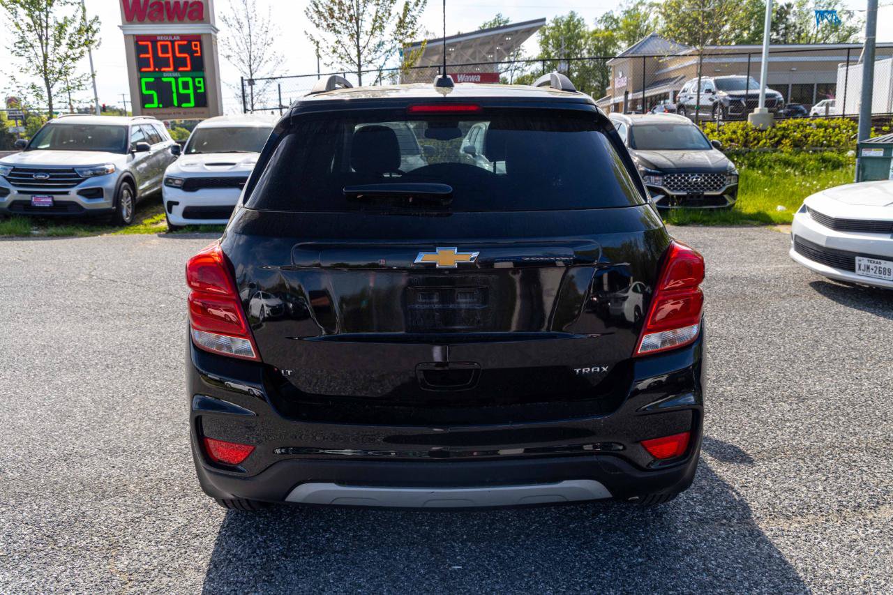 Used 2020 Chevrolet Trax LT w/ LT Convenience Package FWD image 5