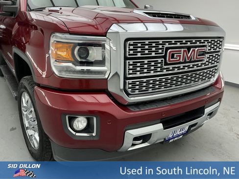 Used 2018 GMC Sierra 2500 Denali w/ Duramax Plus Package image 29