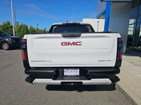 Used 2026 GMC Sierra EV Denali AWD/4WD image 6