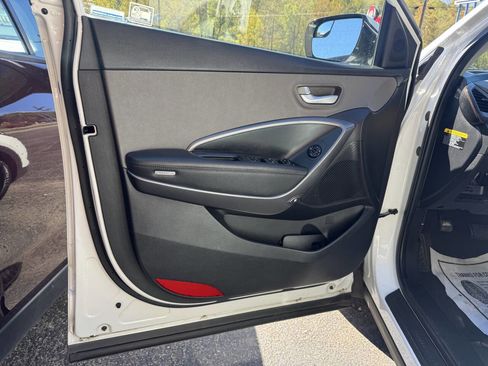 Used 2017 Hyundai Santa Fe Sport image 17