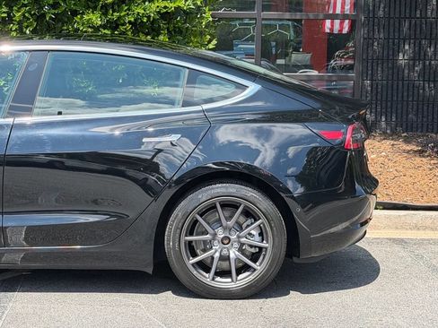 Used 2019 Tesla Model 3 Long Range AWD/4WD image 11