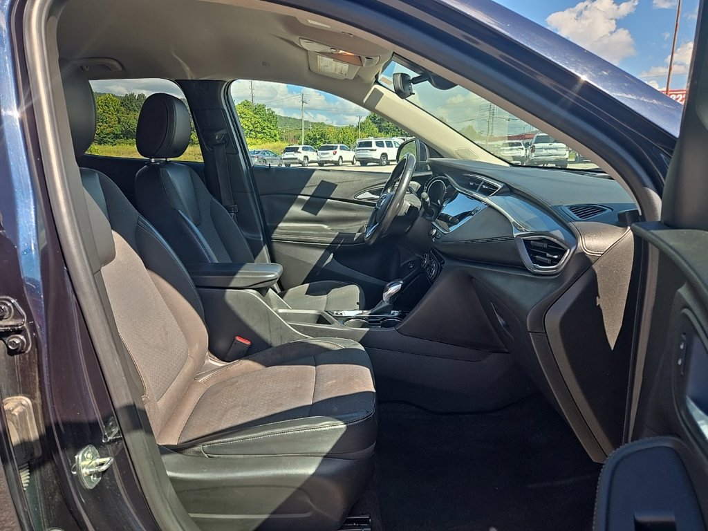 Used 2020 Buick Encore GX Select AWD/4WD image 21