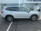 Used 2021 Subaru Forester Premium image 2