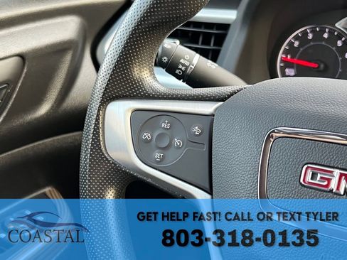 Used 2023 GMC Acadia SLE image 33