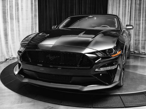 Used 2021 Ford Mustang GT Premium w/ GT Performance Package RWD image 3