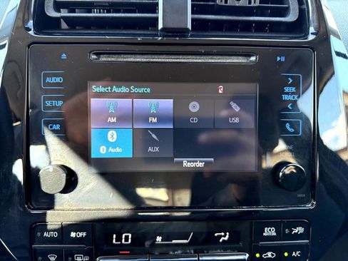 Used 2017 Toyota Prius Two image 15