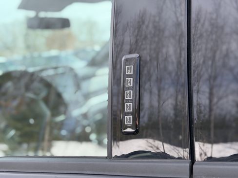 Used 2023 Ford F150 XLT w/ Equipment Group 302A High image 6